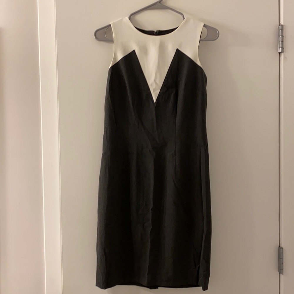 Ann Taylor grey/white dress size 0